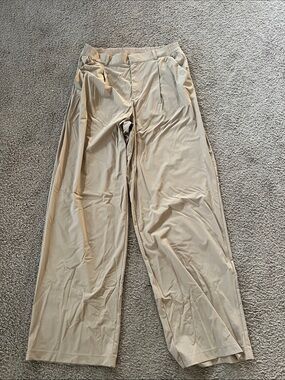 Old Navy Women's Wide-Leg Trousers - Light Beige